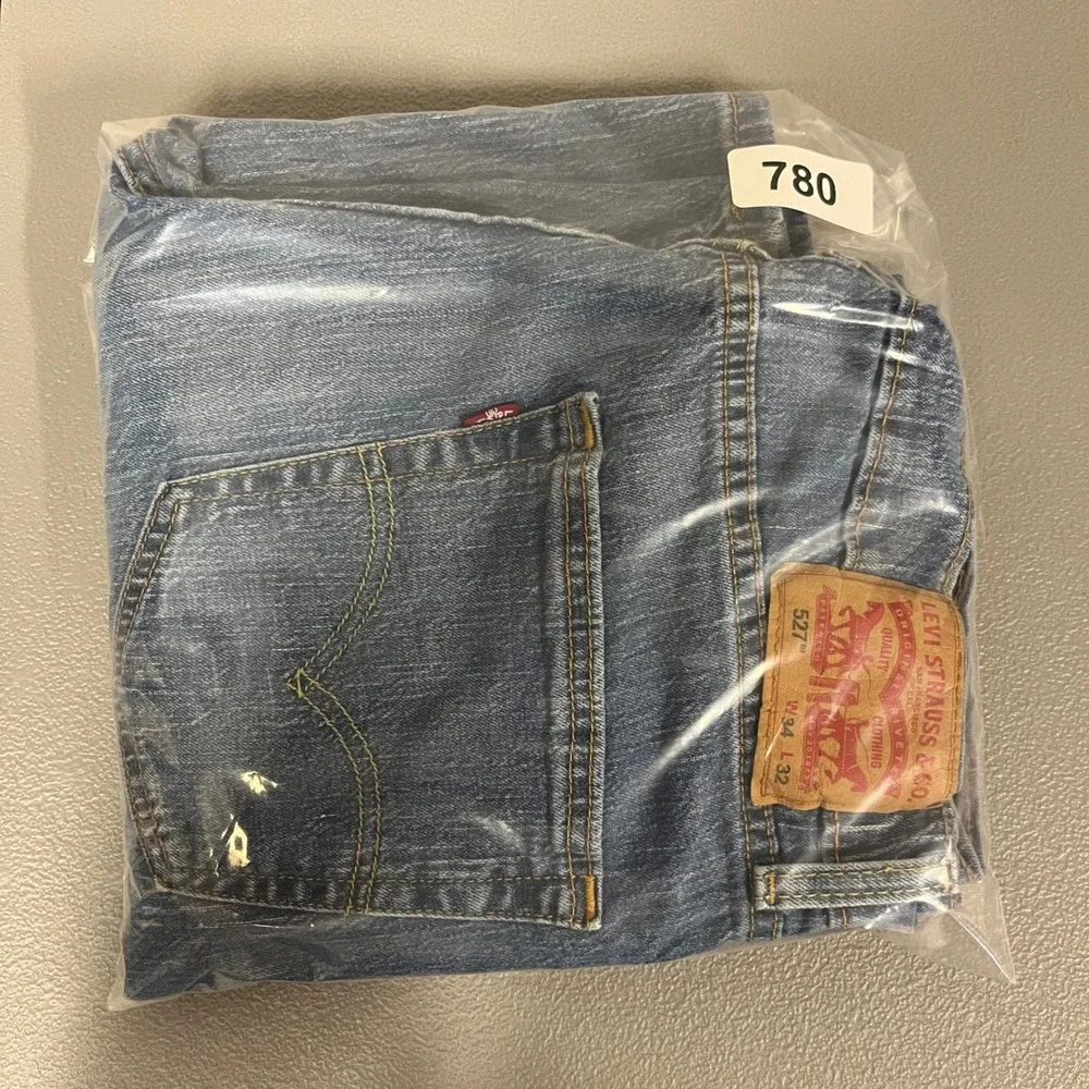 Levis levi 527